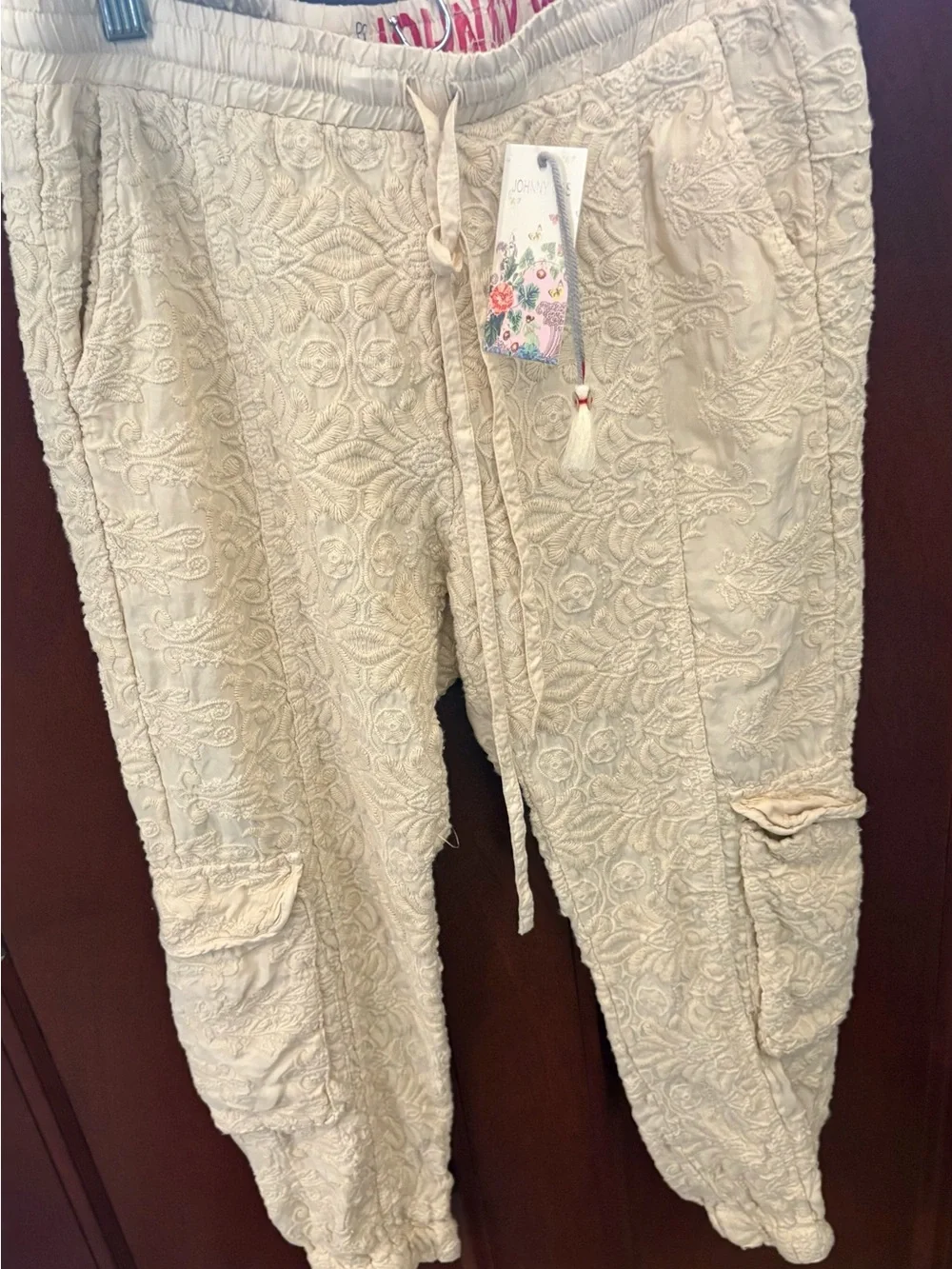 Johnny Was LOVE Pull-On Embroidered Cargo Jogger Pants - Size Small NWT